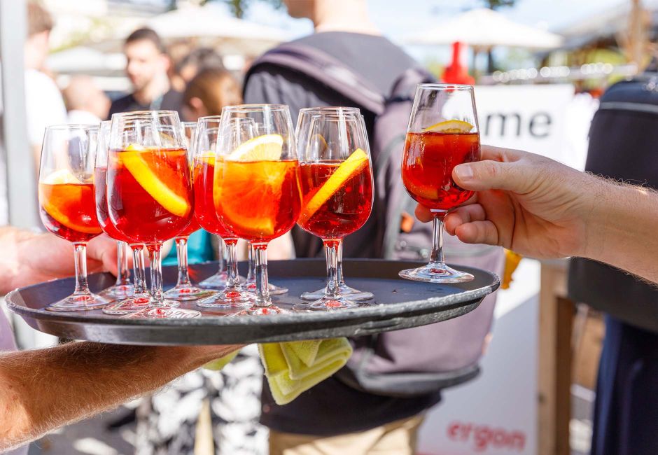 Kühle Erfrischungen am Ergon Sommerfest Kühle Erfrischungen am Ergon Sommerfest
